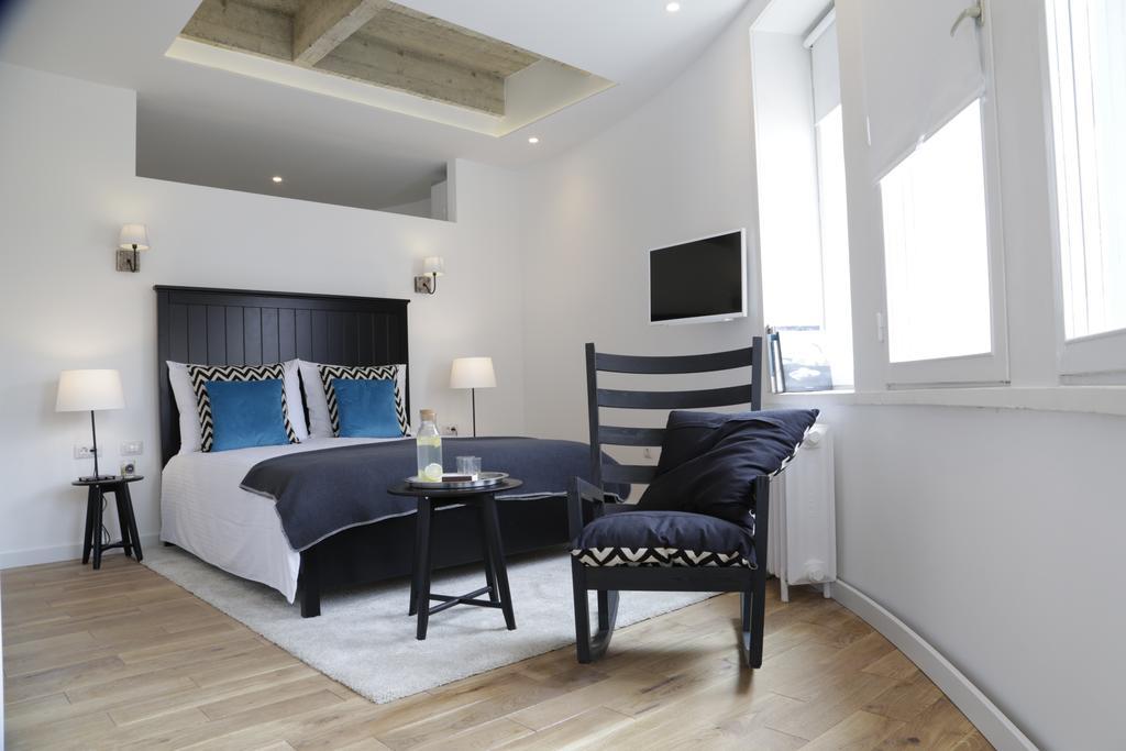 Angel Main Square Center Zagreb Apartman Szoba fotó