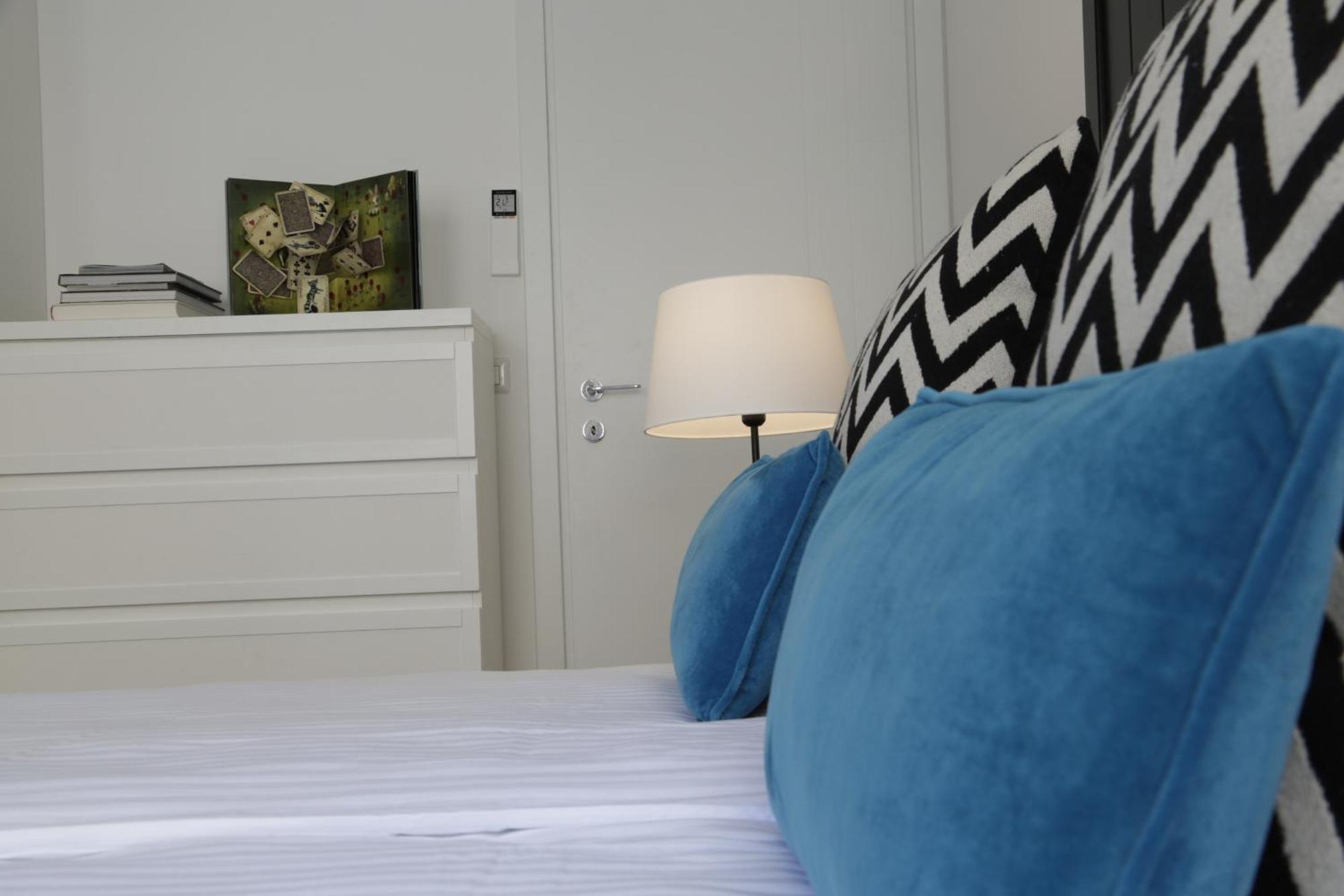 Angel Main Square Center Zagreb Apartman Szoba fotó