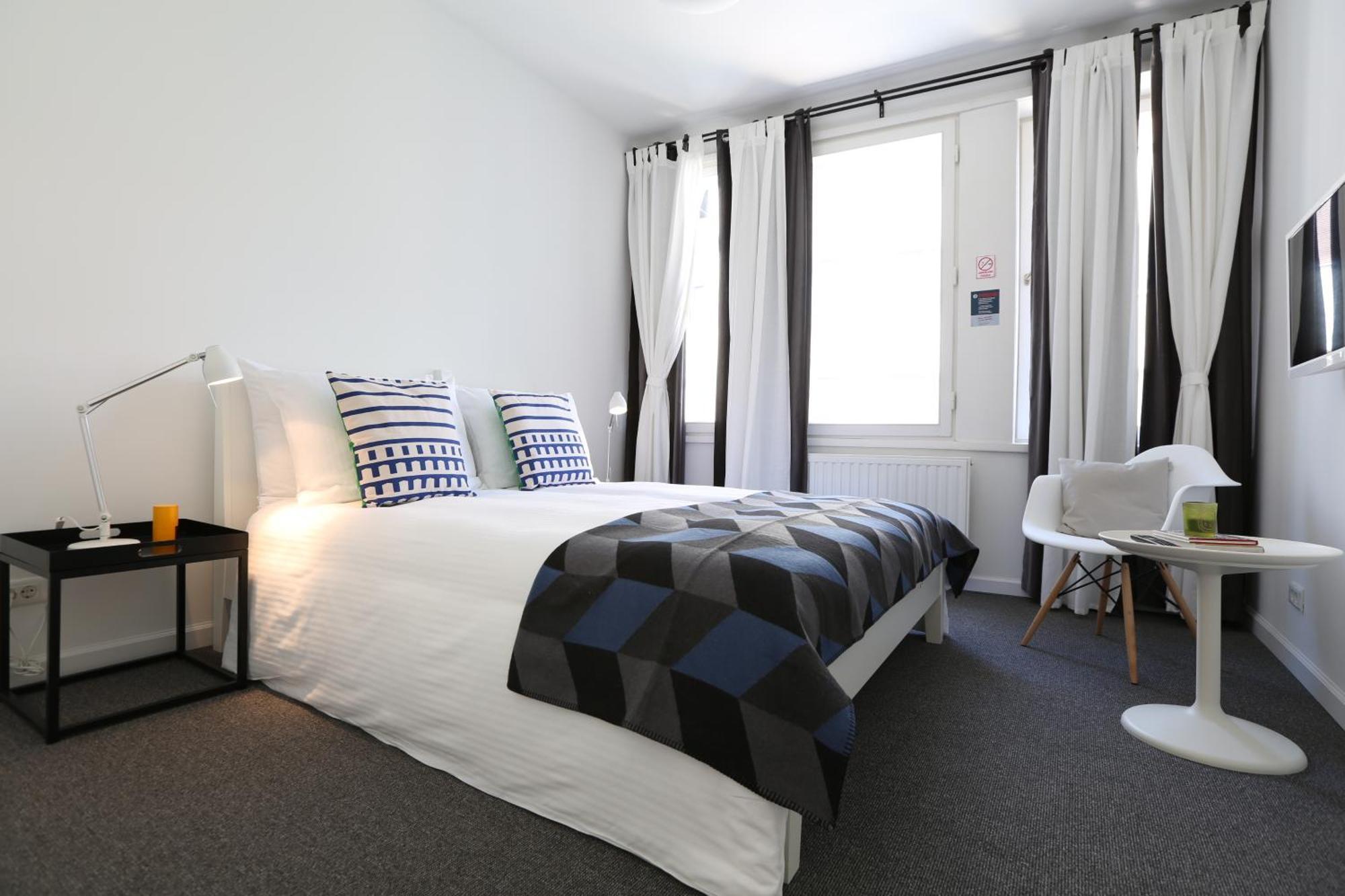 Angel Main Square Center Zagreb Apartman Szoba fotó