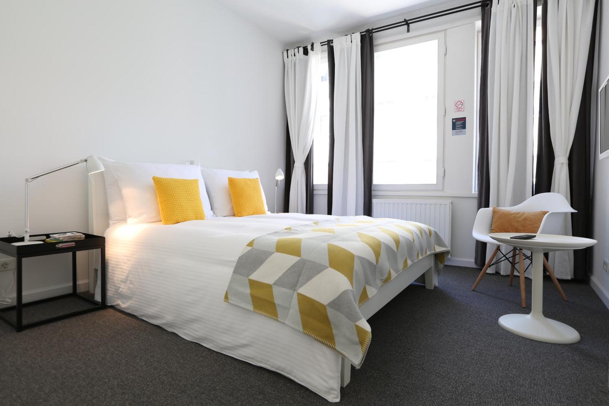Angel Main Square Center Zagreb Apartman Szoba fotó